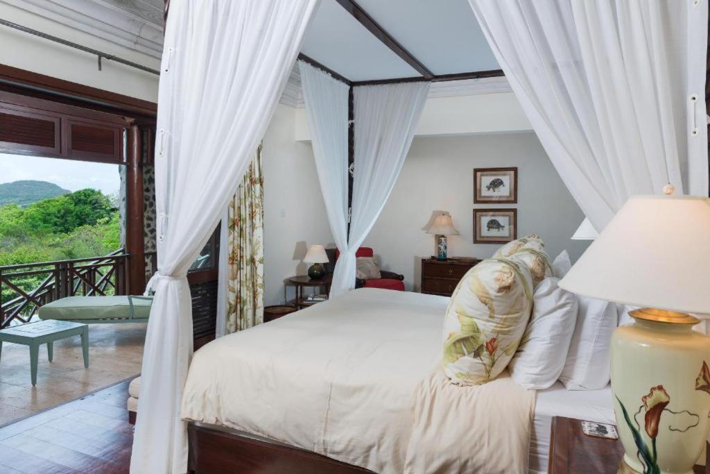 Canouan Estate Resort & Villas Charlestown ภายนอก รูปภาพ